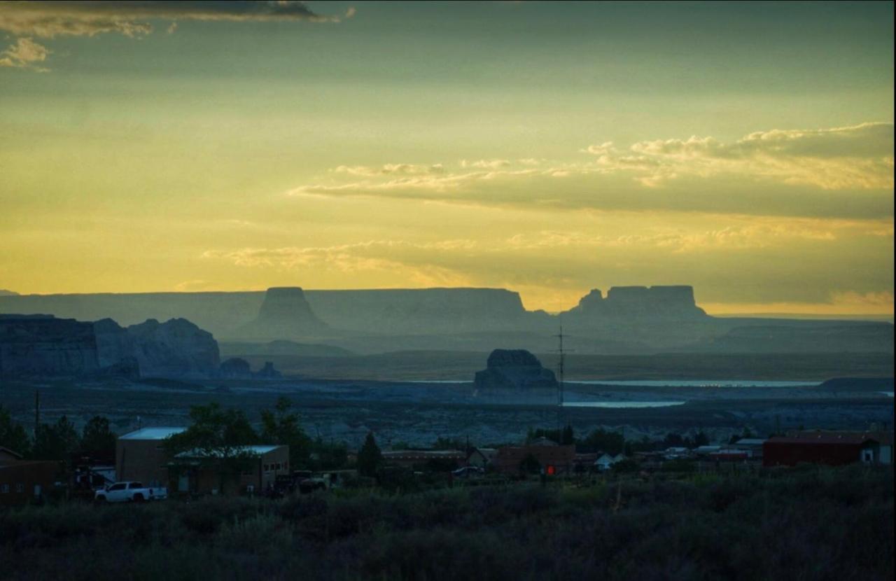 Canyon Oasis Suite With Grand Mesa View ビッグ・ウォーター エクステリア 写真