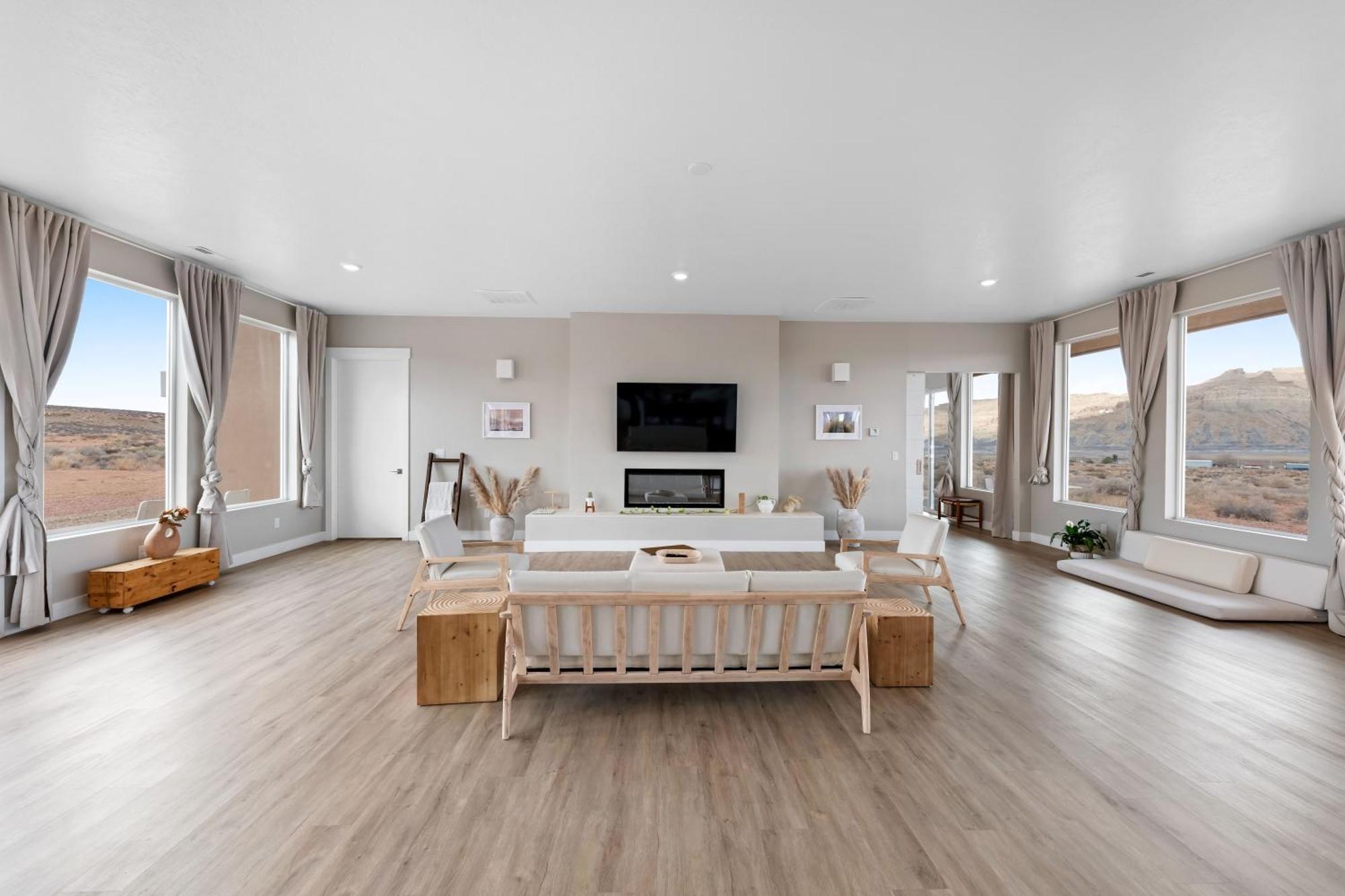 Canyon Oasis Suite With Grand Mesa View ビッグ・ウォーター エクステリア 写真