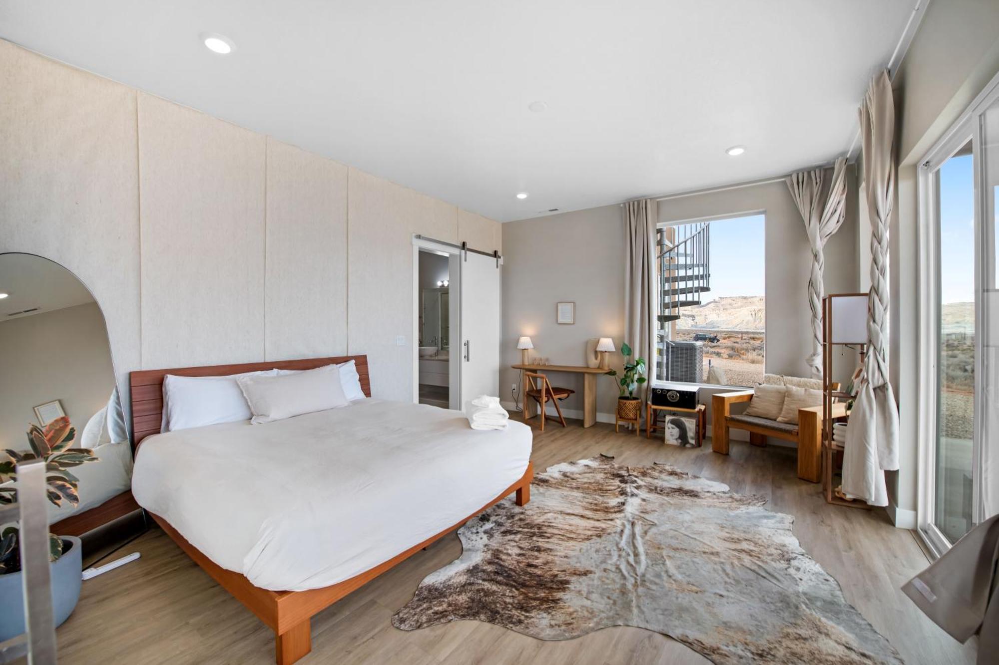 Canyon Oasis Suite With Grand Mesa View ビッグ・ウォーター エクステリア 写真